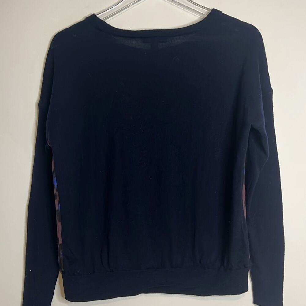 J Crew size S silk and merino wool animal print long sleeve scoop neck top - Picture 5 of 8